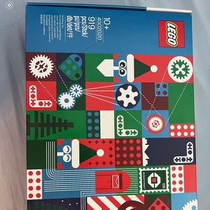 2020 LEGO employees only Christmas set
